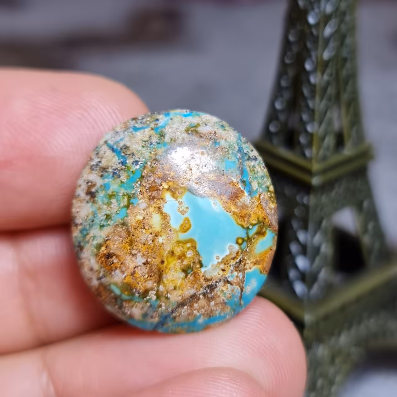 نگین درشت فوق العاده زیبای فیروزه خوش رنگ اصل نیشابوری
کد 24705
