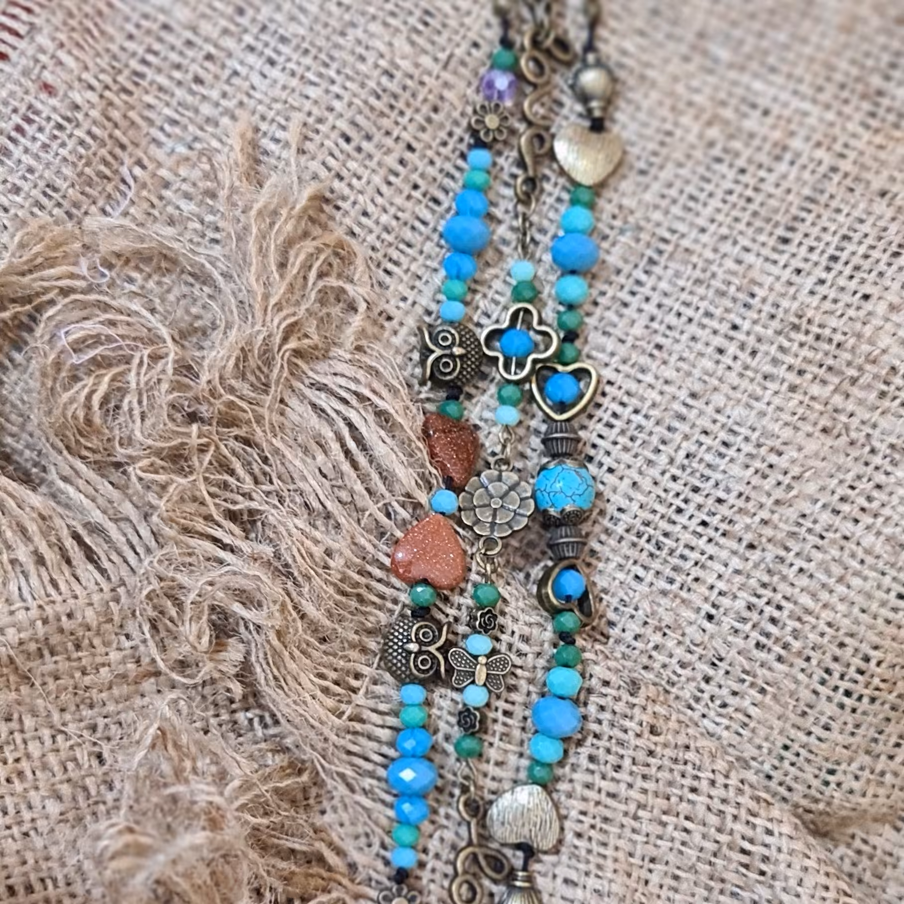 دستبند زیبا جذاب وپُر کار در طرح وسایل ورنگ بندی دلخواه شما