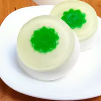 صابون آوئه ورا هپینس. دست ساز و طبیعی. رطوبت رسان عالی پوست. 100گرمی