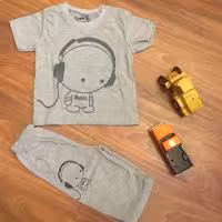 ست اسپرت بچگانه  تیشرت شلوارک طرح  music