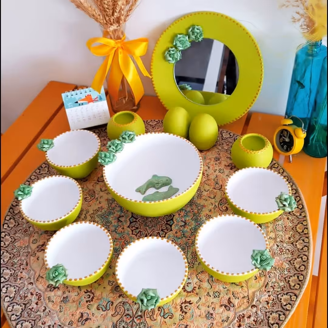 هفت سین پسته ای