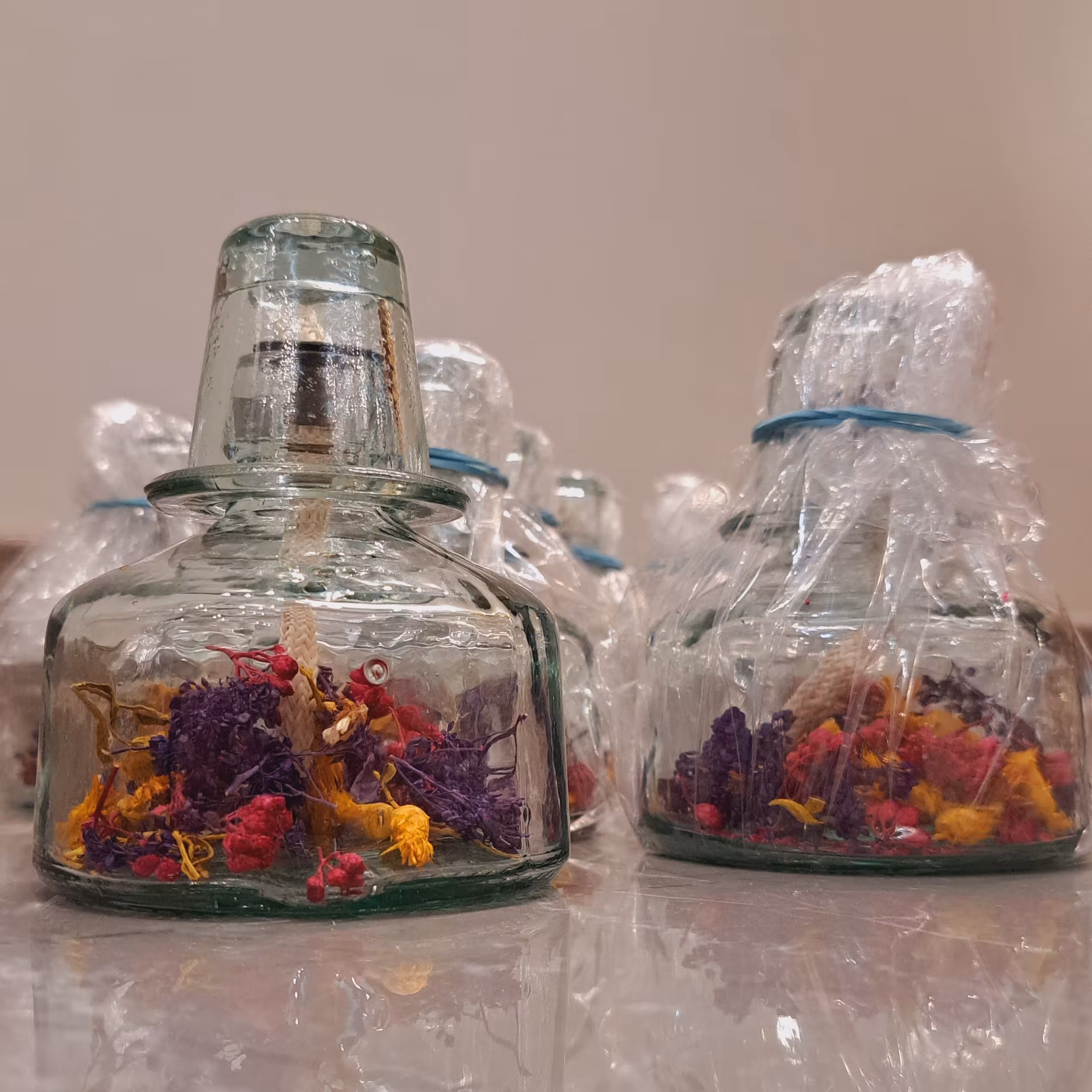 شمع همیشه روشن یا چراغ گرد سوز یک شمع فوق العاده زیبا و به صرفه با تایم سوخت بالا