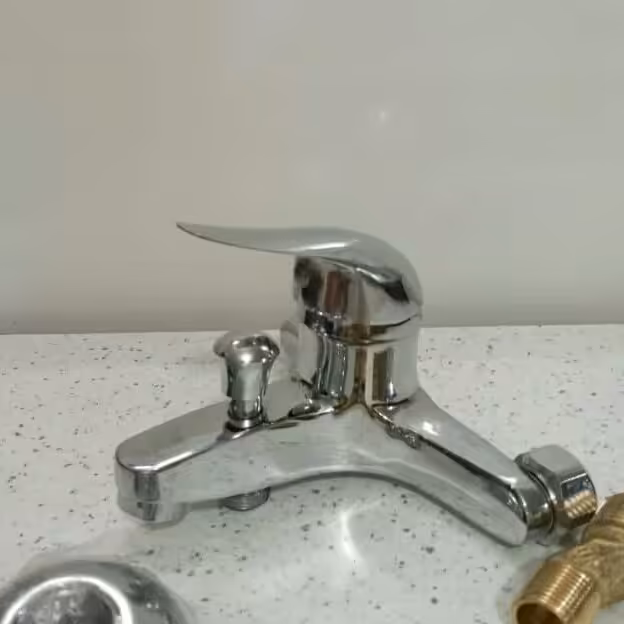 ست چهارتایی شیرآلات بهداشتی ساختمانی.دارای ضمانت پنج ساله.قیمت رقابتی