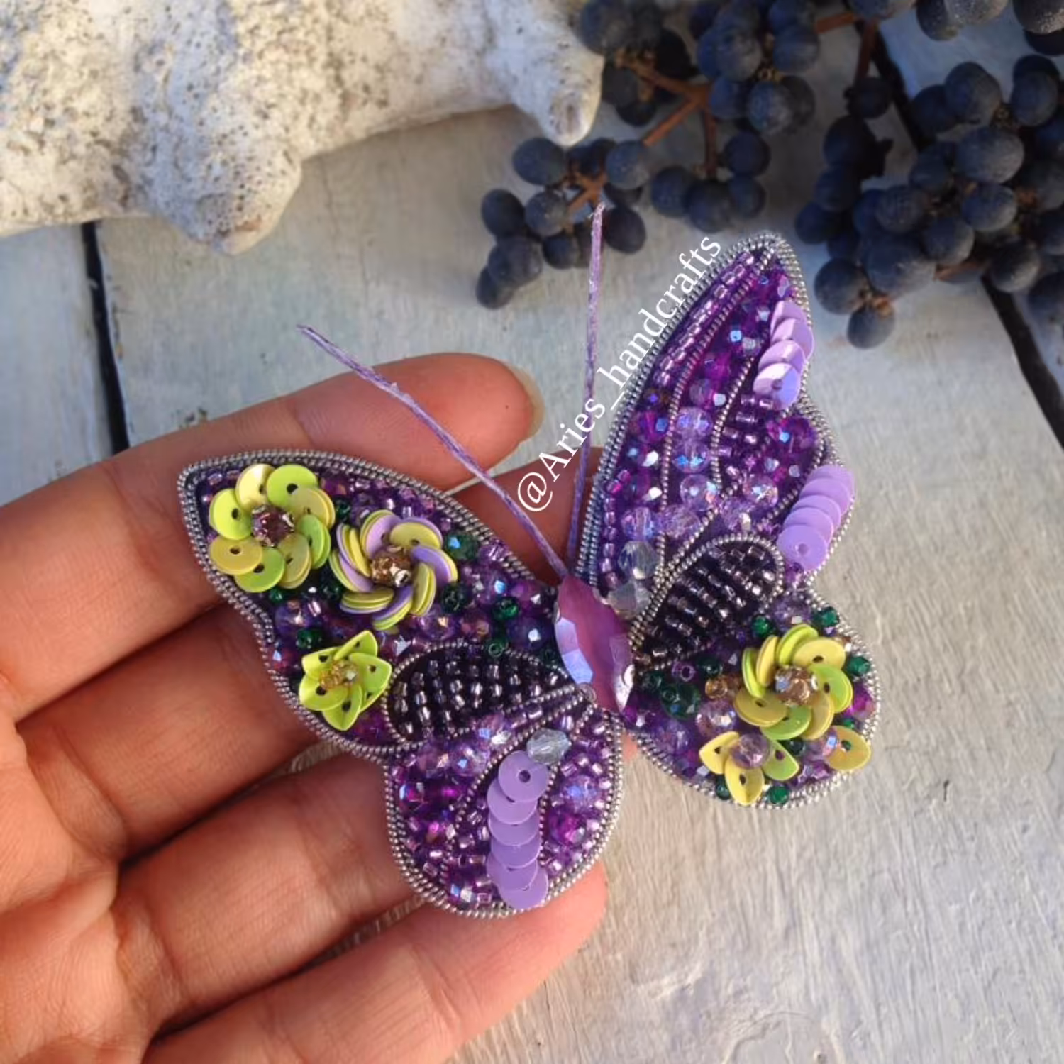 گلسینه جواهردوزی پروانه 