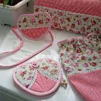 سرویس پارچه ای آشپزخانه 12 تکه، صورتی رنگ و زیبا 
این سرویس طرفدارهای خاص خودش رو داره