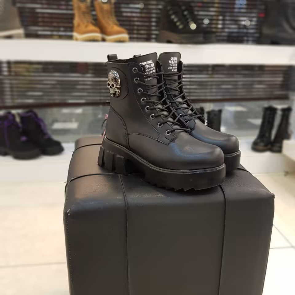 نیم بوت فوقالعاده جذاب و پاخور شیکوراحت