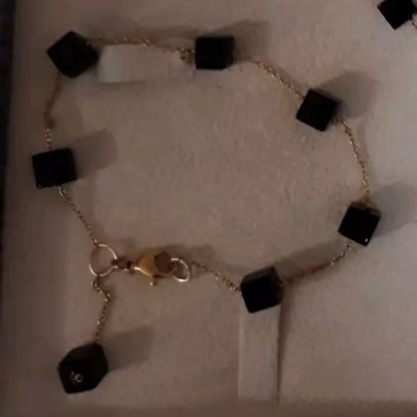 دستبند تمام استیل سنگ مکعبی مشکی