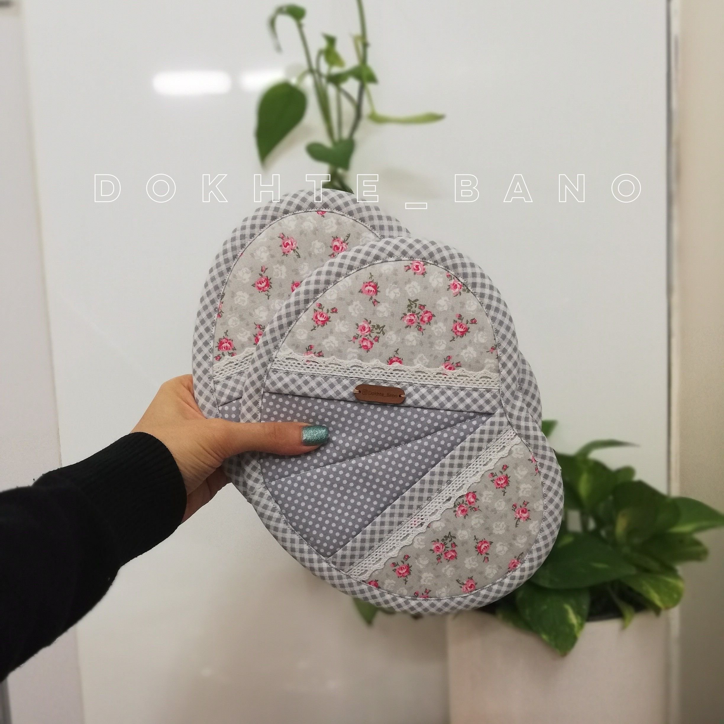 دستگیره جفتی قلبی جیب دار مطلسه دوزی شده 