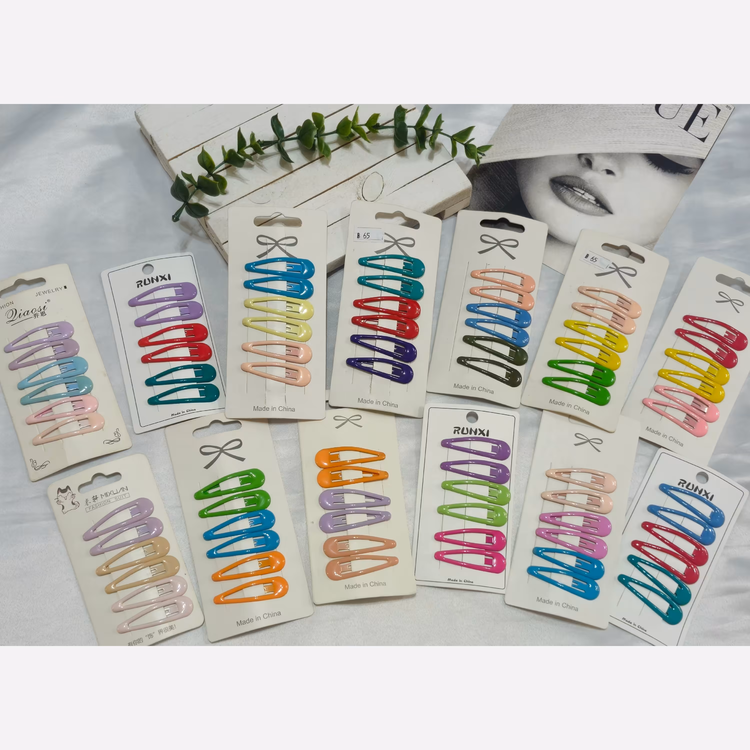 پک تق تقی 6تایی بادومی لطفا طرح مورد نظر رو با فروشنده هماهنگ کنید