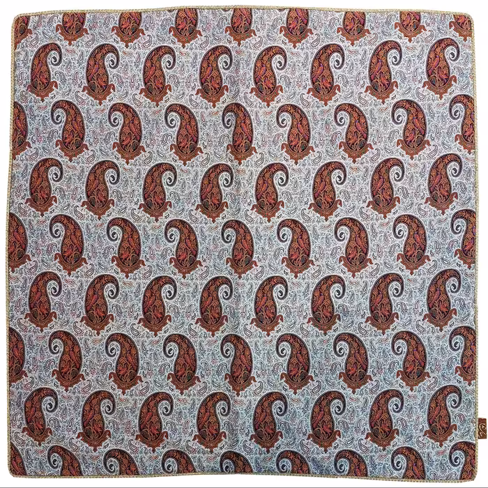 رومیزی ترمه ابریشم اعلا صفائی ابعاد 100 در 100 کد 119 با 2 رنگ متنوع  ابعاد 100 در 100 