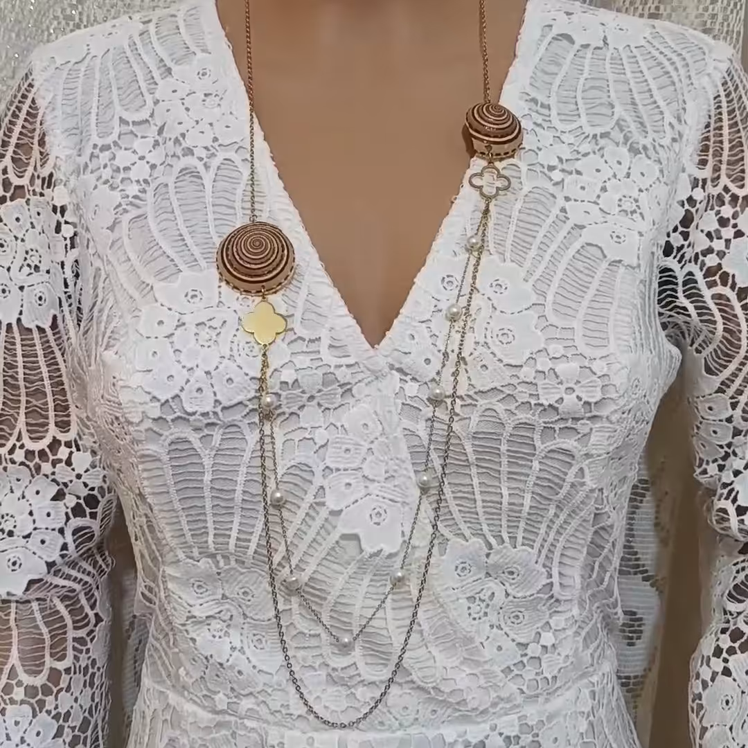 رو مانتویی صدفی شیک و زیبا. استیل و رنگ ثابت