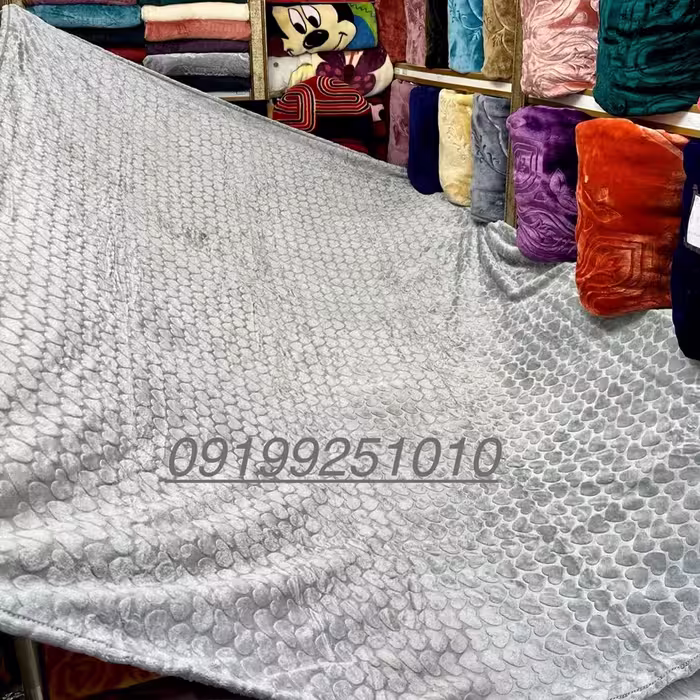 پتو دونفره سروین مسافرتی نرمینه ساکدار  بسیار لطیف رنگ طوسی کد 27