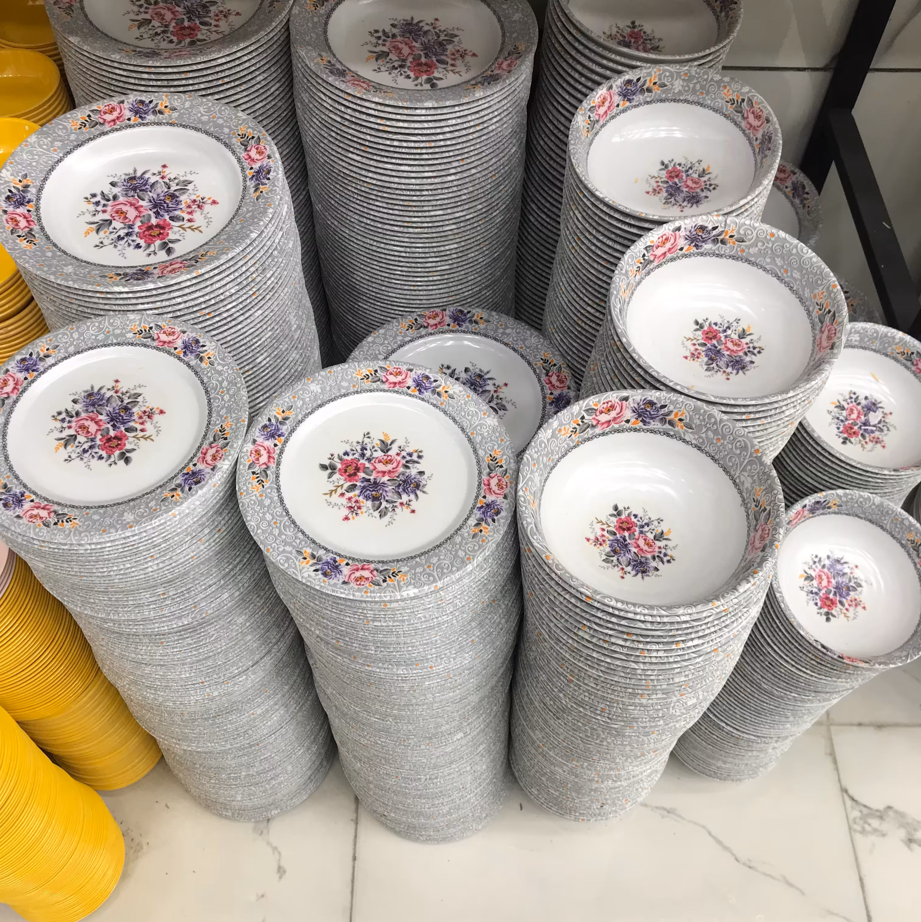 بشقاب ملامین پلوخوری. خو رشت خوری .آبگوشت خور ی.طرح مینا درجه یک پسکرایه