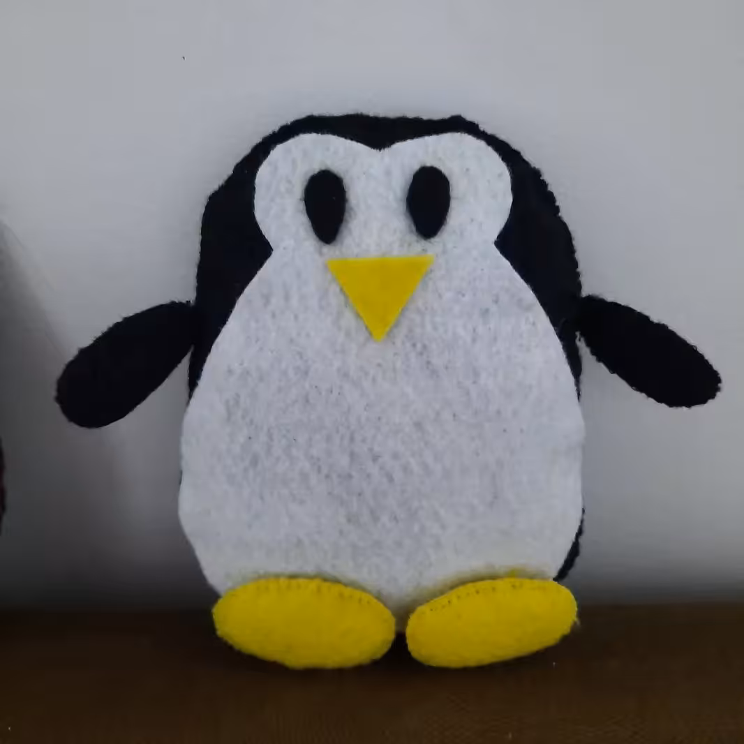 عروسک نمدی طرح پنگوئن 🐧