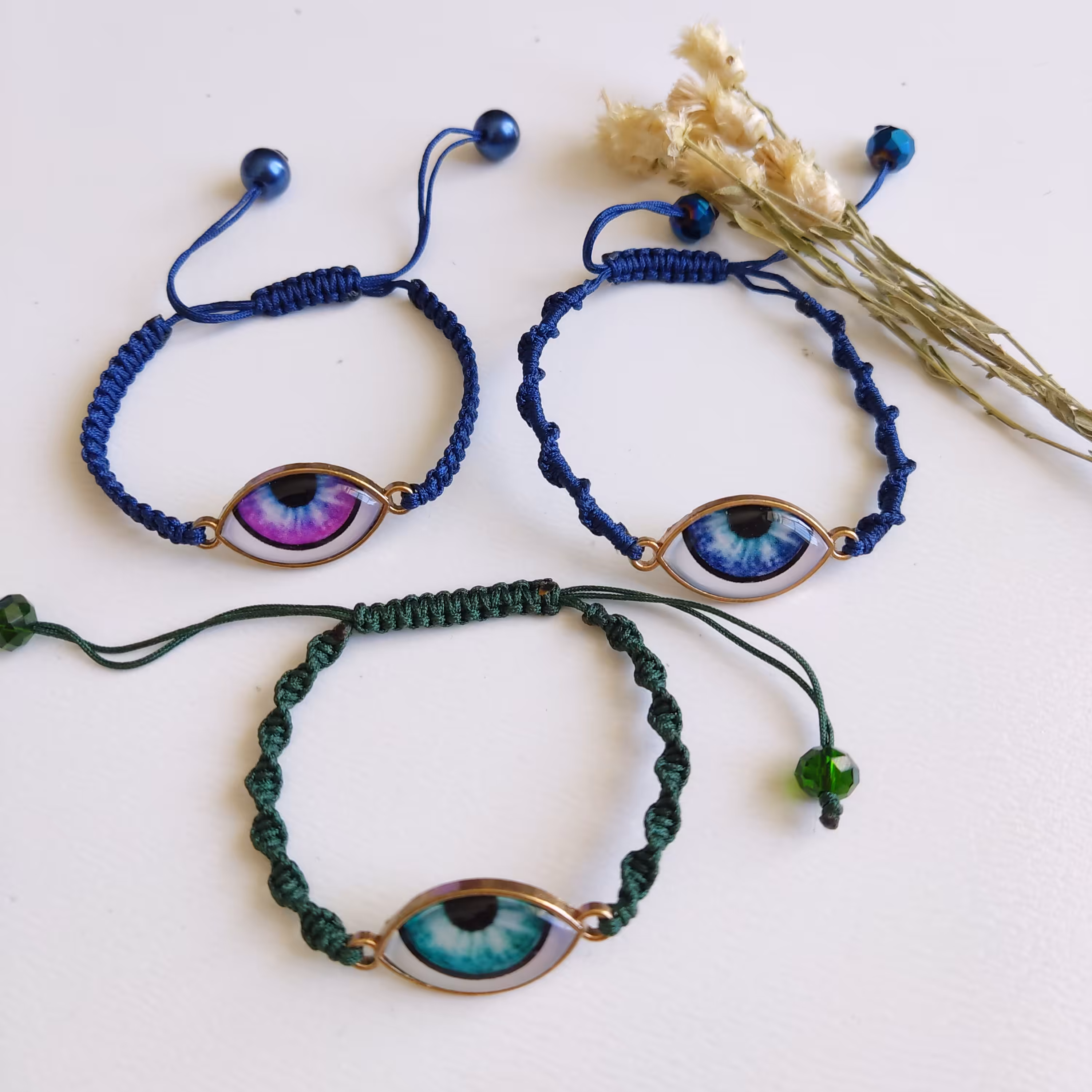 دستبند بافت چشم