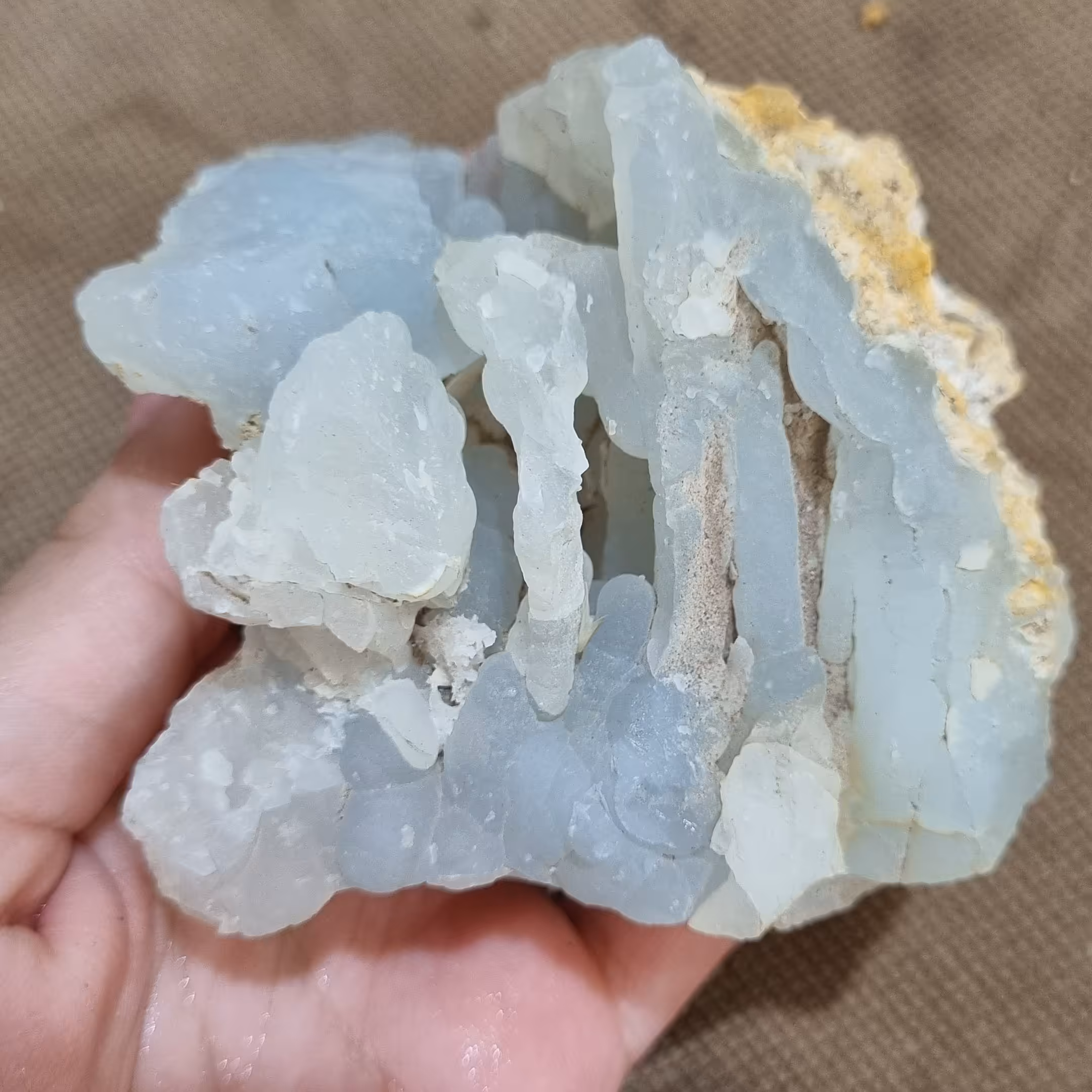 سنگ ژئود عقیق