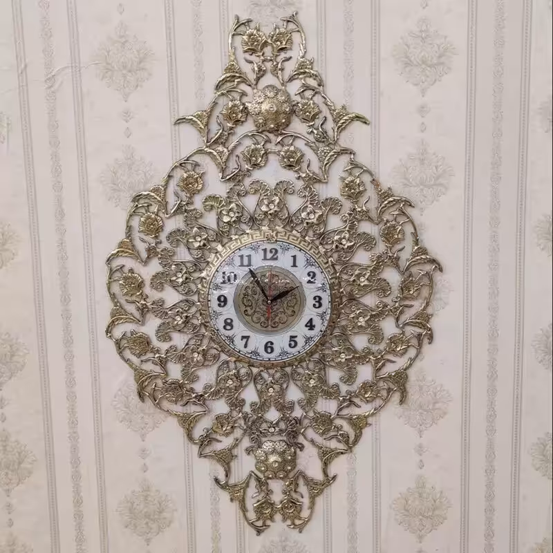 ساعت دیواری برنزی مدل پیچک صفحه 23 کد 845 ( ساعت برنز دیواری ) (ساعت برنجی)