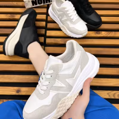 کفش کتانی. کیفیت ضمانتی