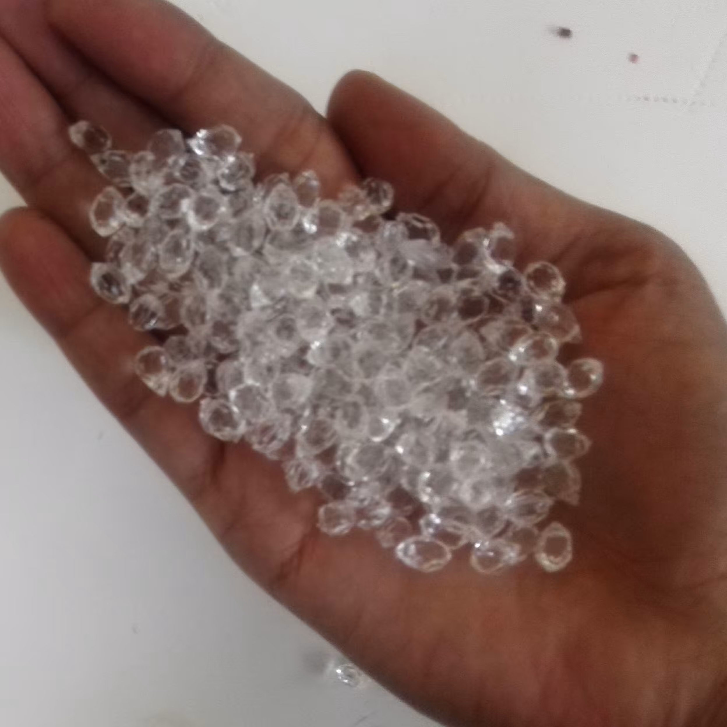 سنگ تزئینی لباس