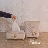 سطل زباله و جادستمالی مخمل