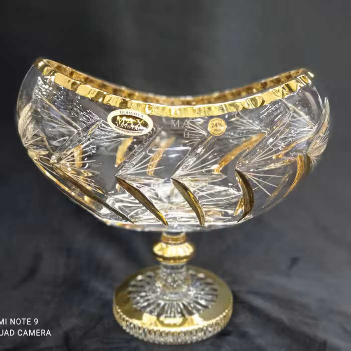 کشکول کریستال دست ساز طلاکوب مدل لتوس برند بوهمیا 255 (پس کرایه)