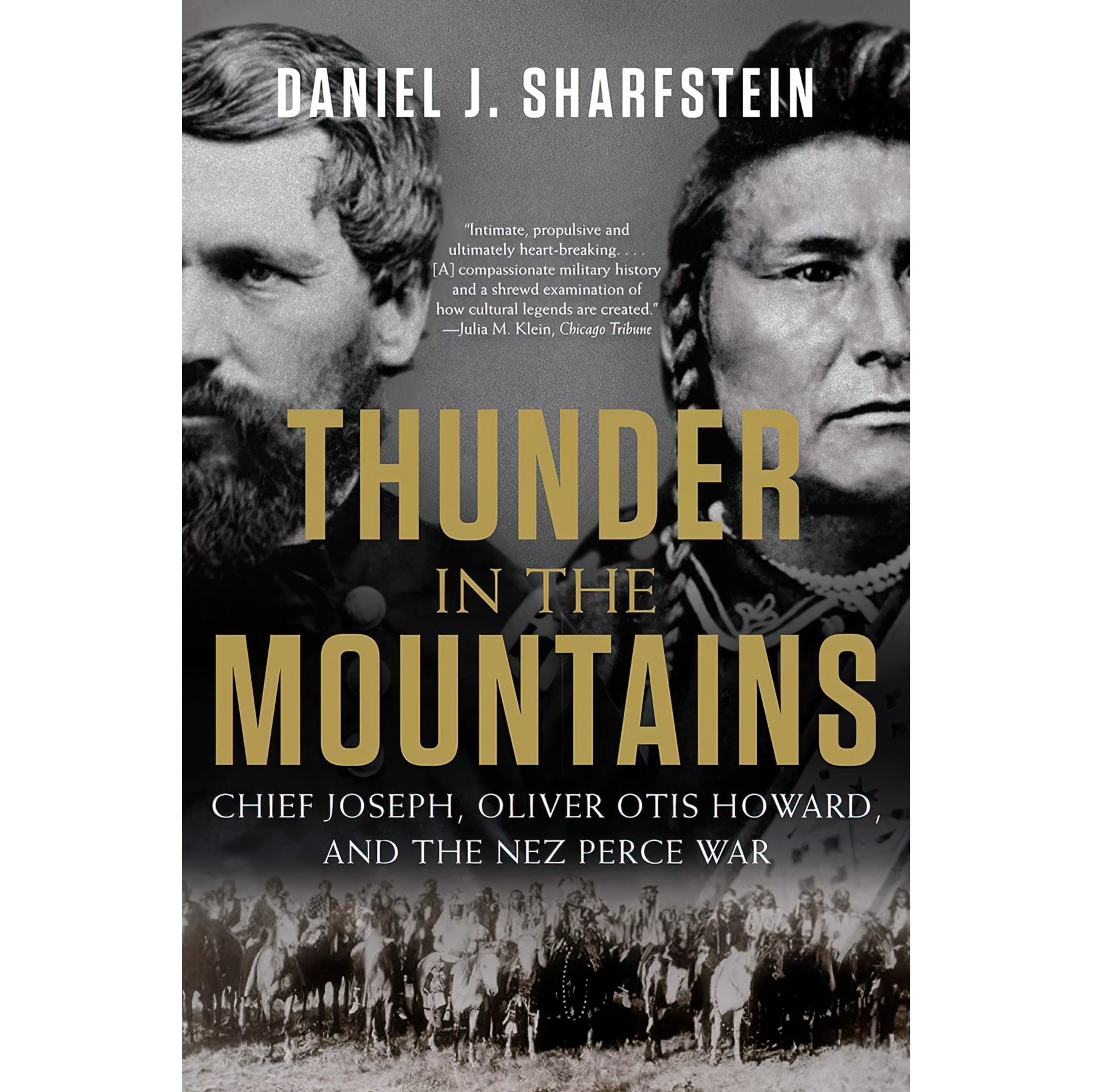 کتاب زبان اصلی Thunder in the Mountains اثر Daniel J Sharfstein