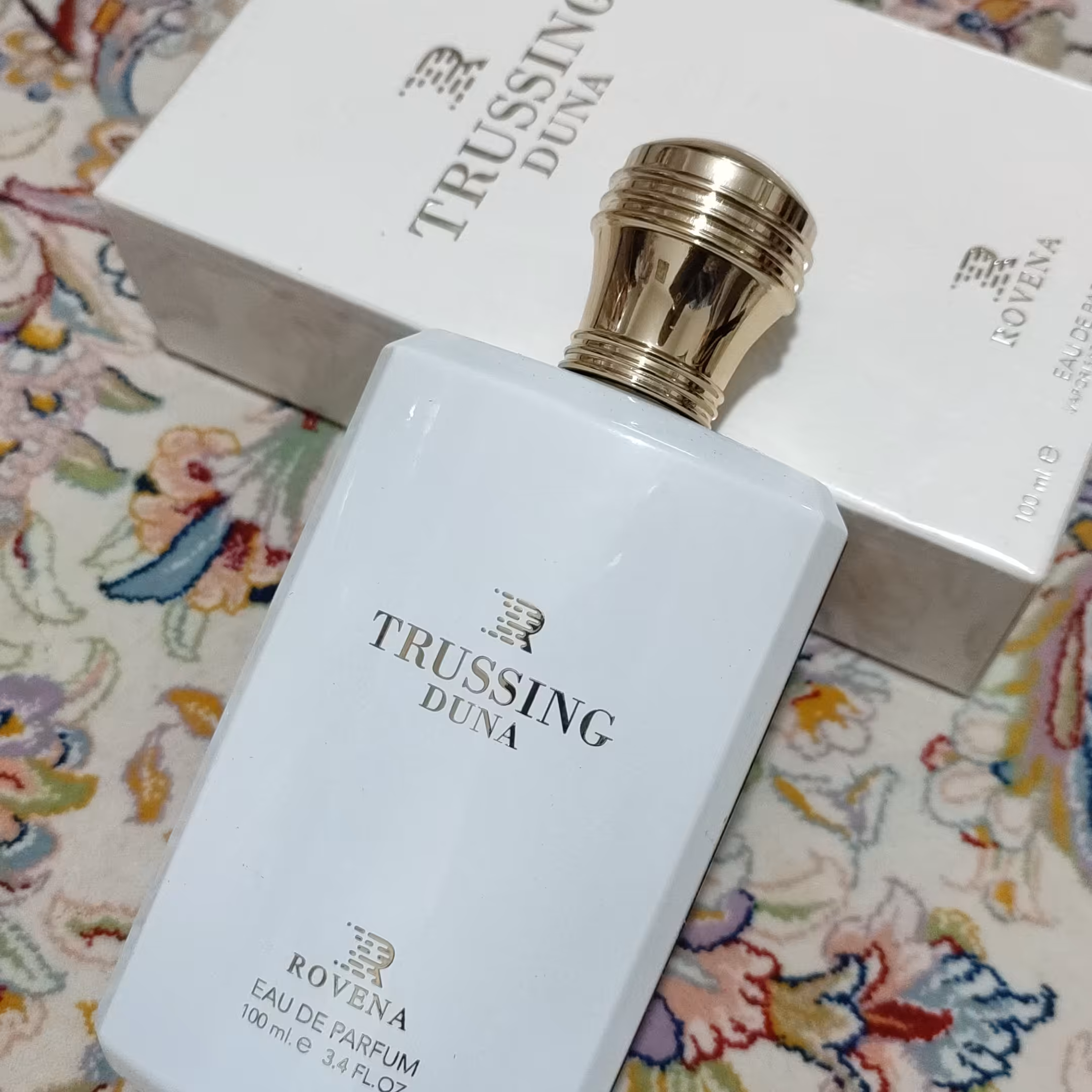 ادکلن زنانه تروساردی دونا روونا