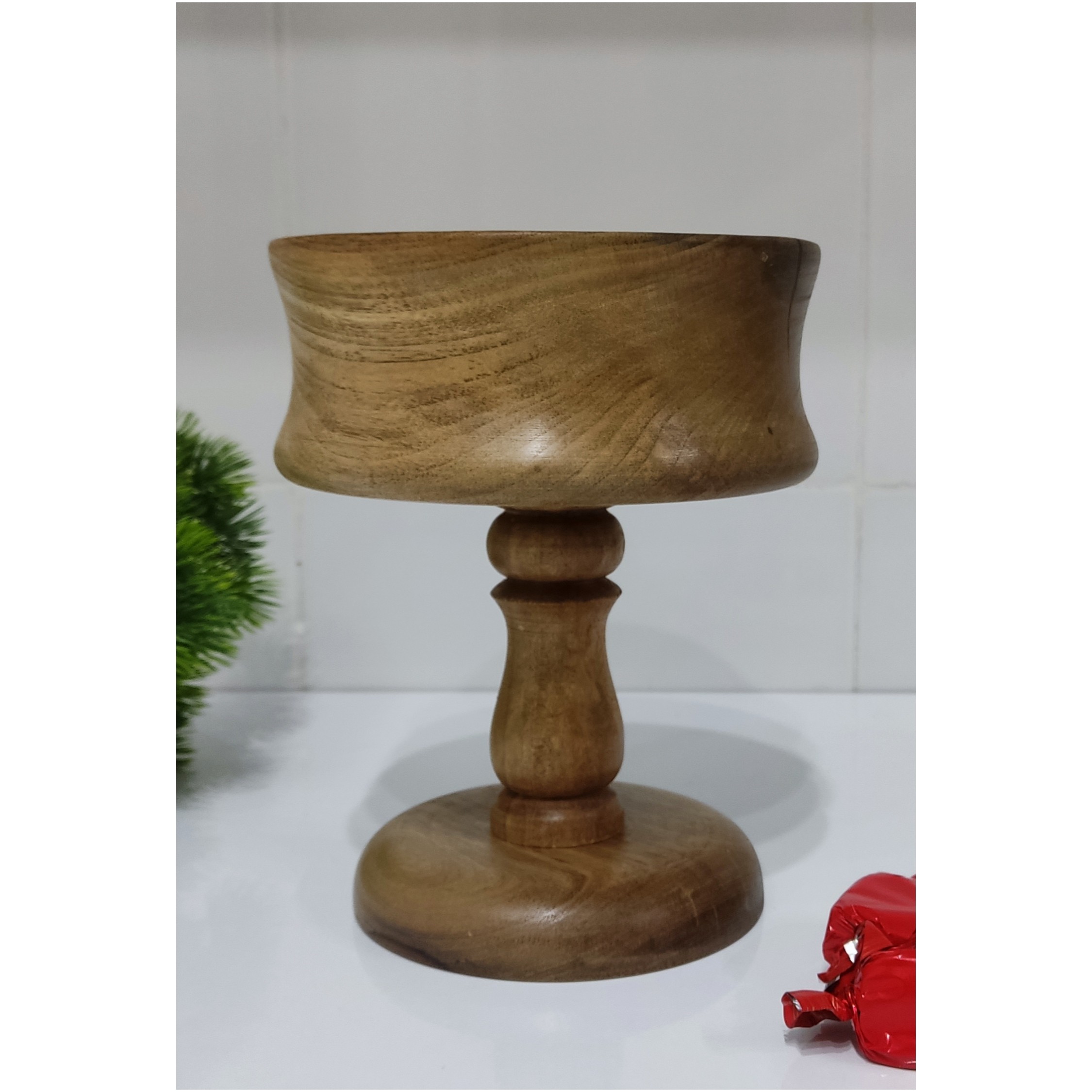 شکلات خوری چوبی پایه دار  با چوب گردو