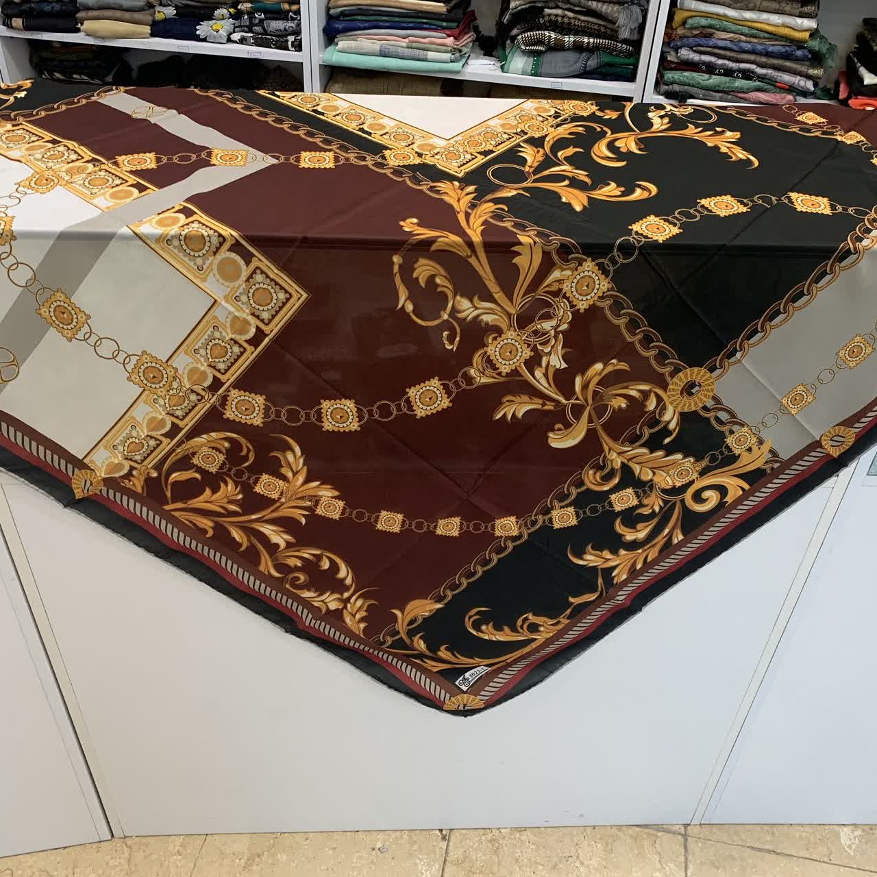 روسری حریر نخ دست دوز