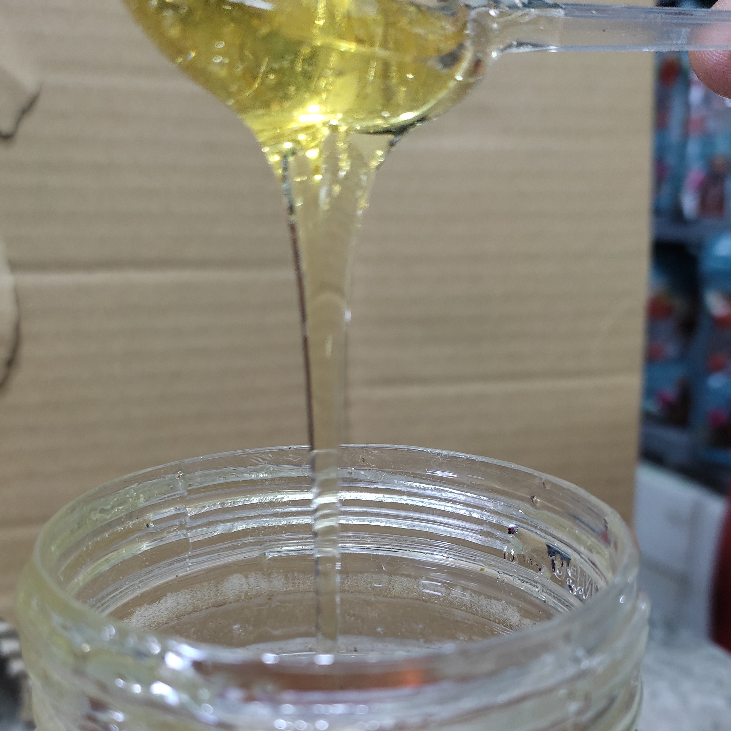 عسل گون کنار ساکارز زیر صفر قیمت فوق العاده دارای برگه ی آزمایش