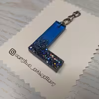 18.جاسوئیچی حروف لاتین رزینی
قابل سفارش در رنگ های مختلف