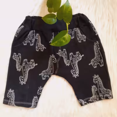 شلوارک زرافه ای لی کشی دوسایز تا پنج سالگی