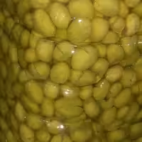 زیتون کنسروی و شکسته 