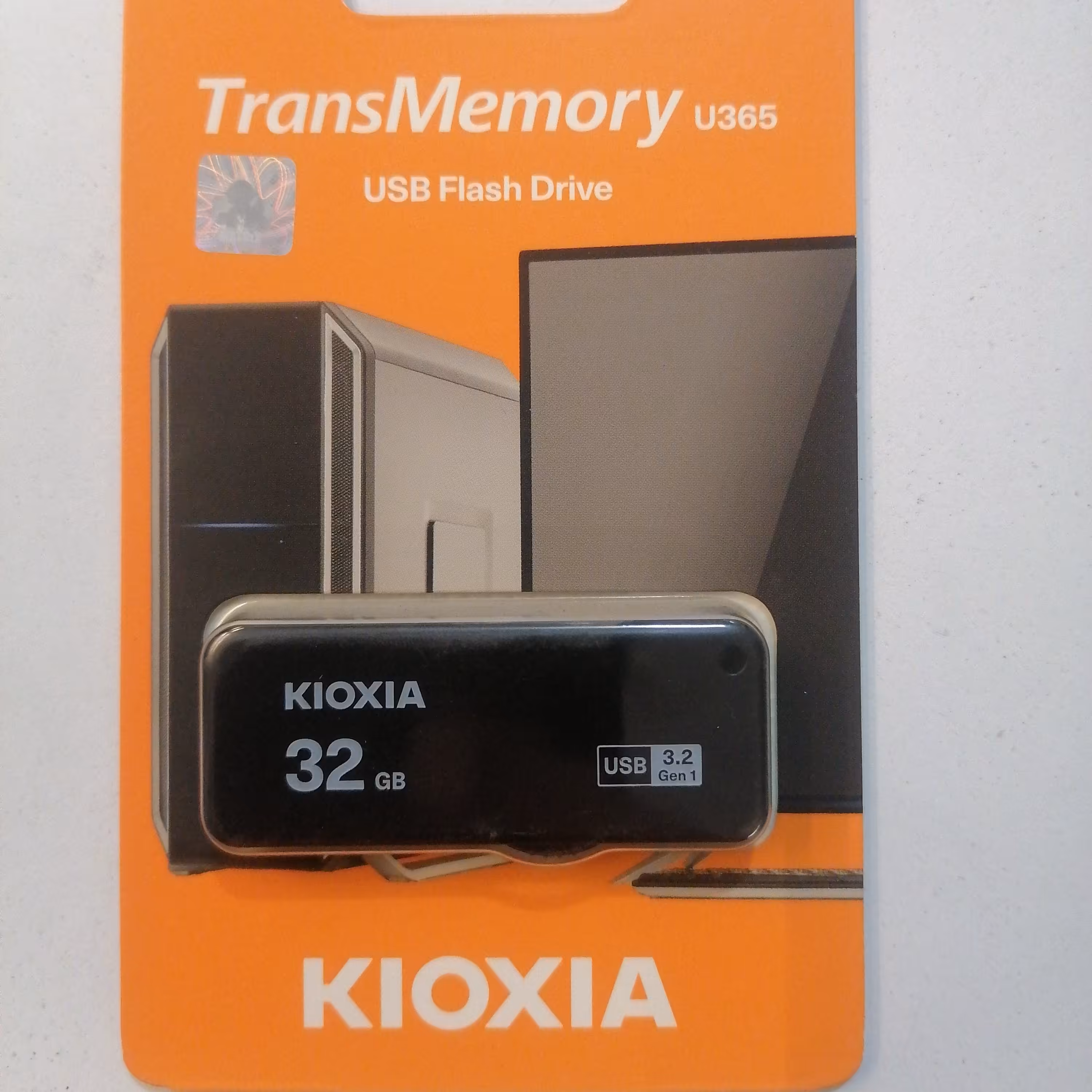 فلش 32 گیگ kioxia u365 usb3. 2