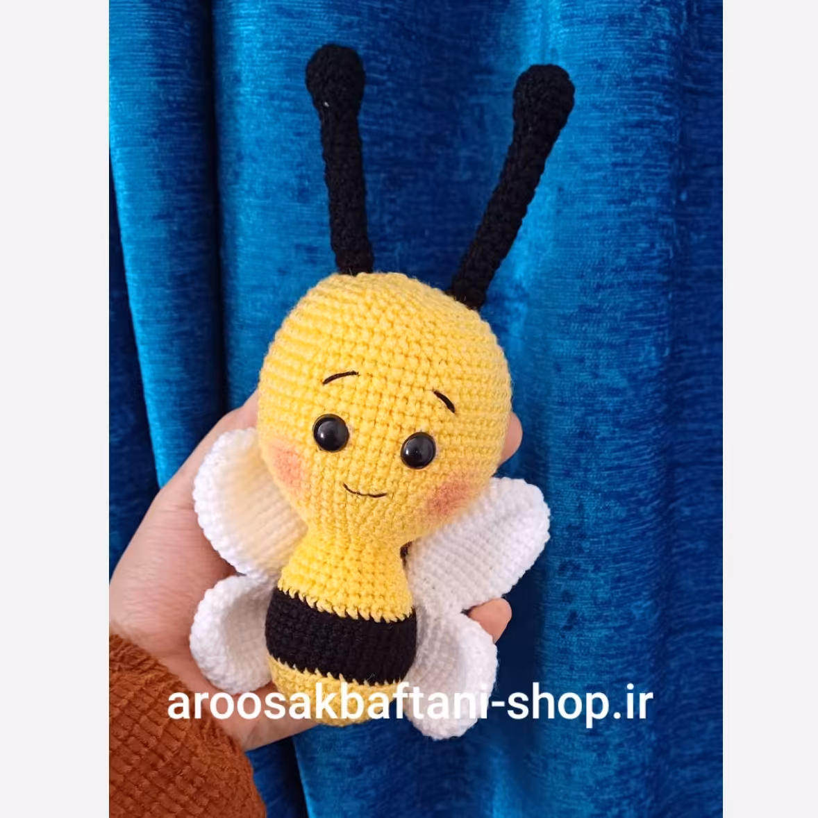 عروسک بافتنی زنبور کله گنده باشاخک18سانت