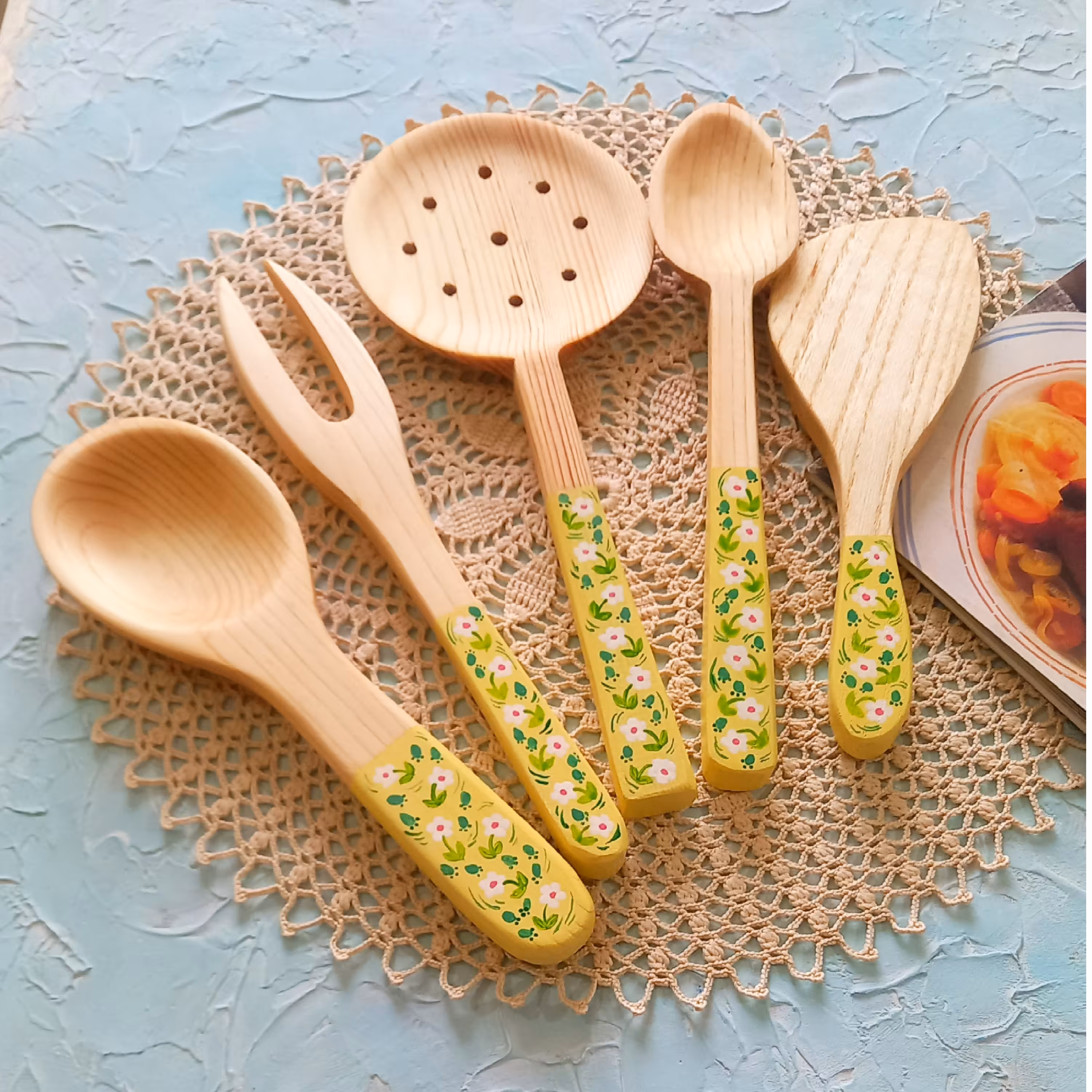 ست کفگیر ملاقه چوبی دستساز بارلی ویژه جهیزیه عروس 5 تکه نقاشی با دست کد bar0130