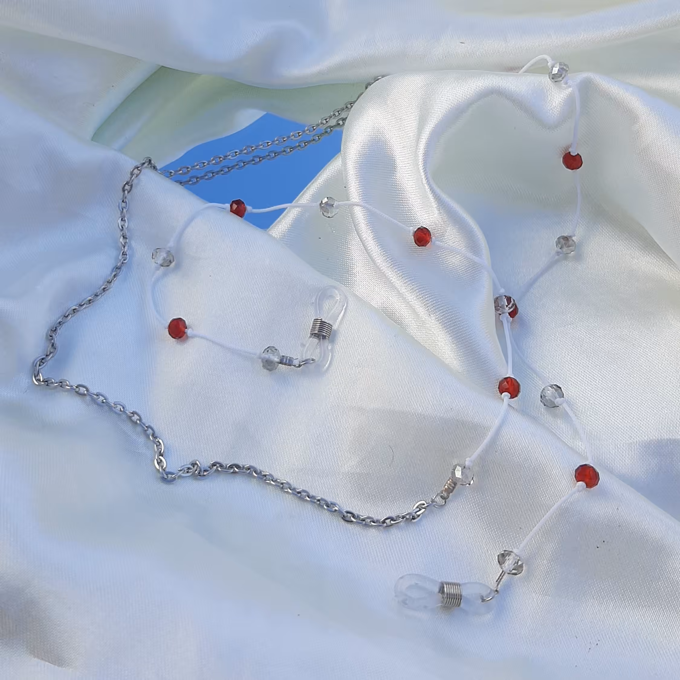 بند عینک طوسی و زرشکی کریستالی با زنجیر❤🤍