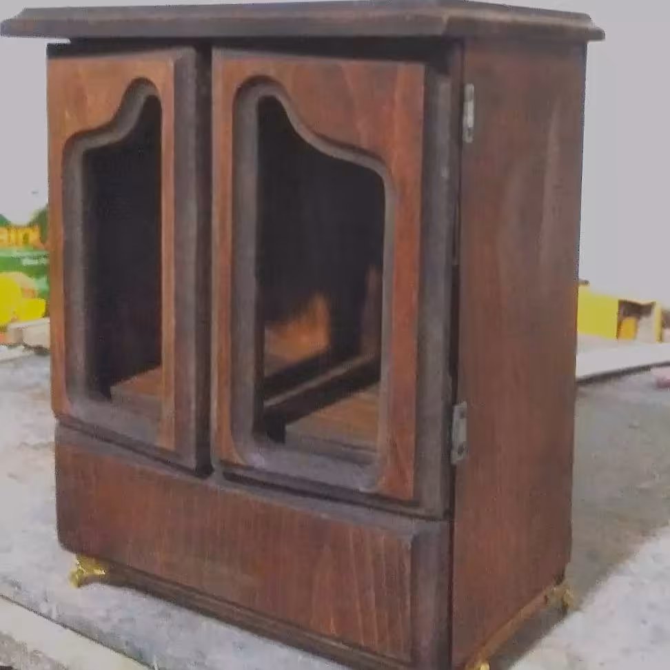 کمدهای فانتزی کوچک. در طرحها و رنگهای مختلف مناسب برای لوازم آرایشیوکک ویا جواهرات و غیره. شیک و دکوریه جذاب