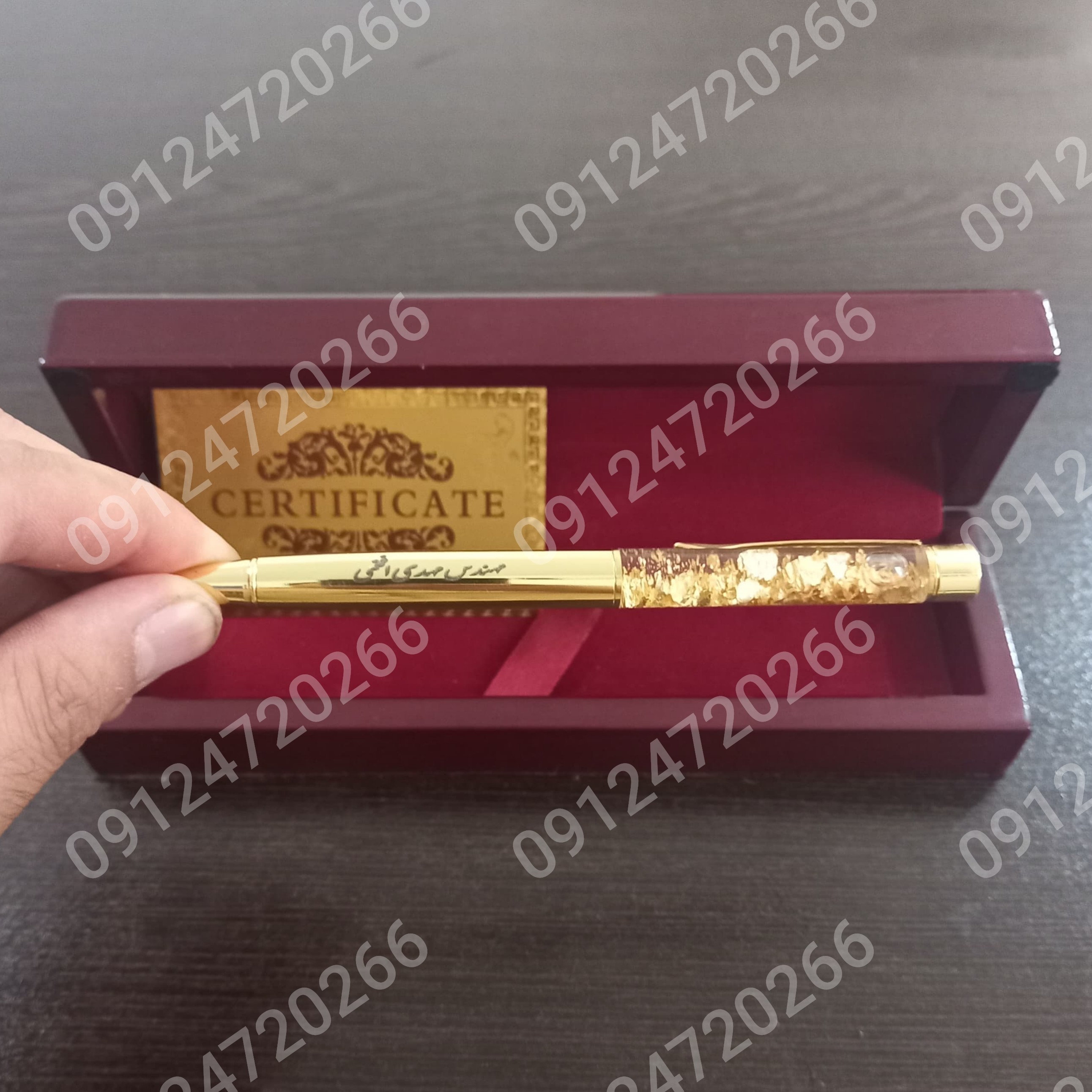 خودکار اکواریوم 09124720266 به همراه حک اسم رایگان و جعبه چوبی بیش از 3000نمونه حک شده موفق اینستاگرام kadoonlineorg