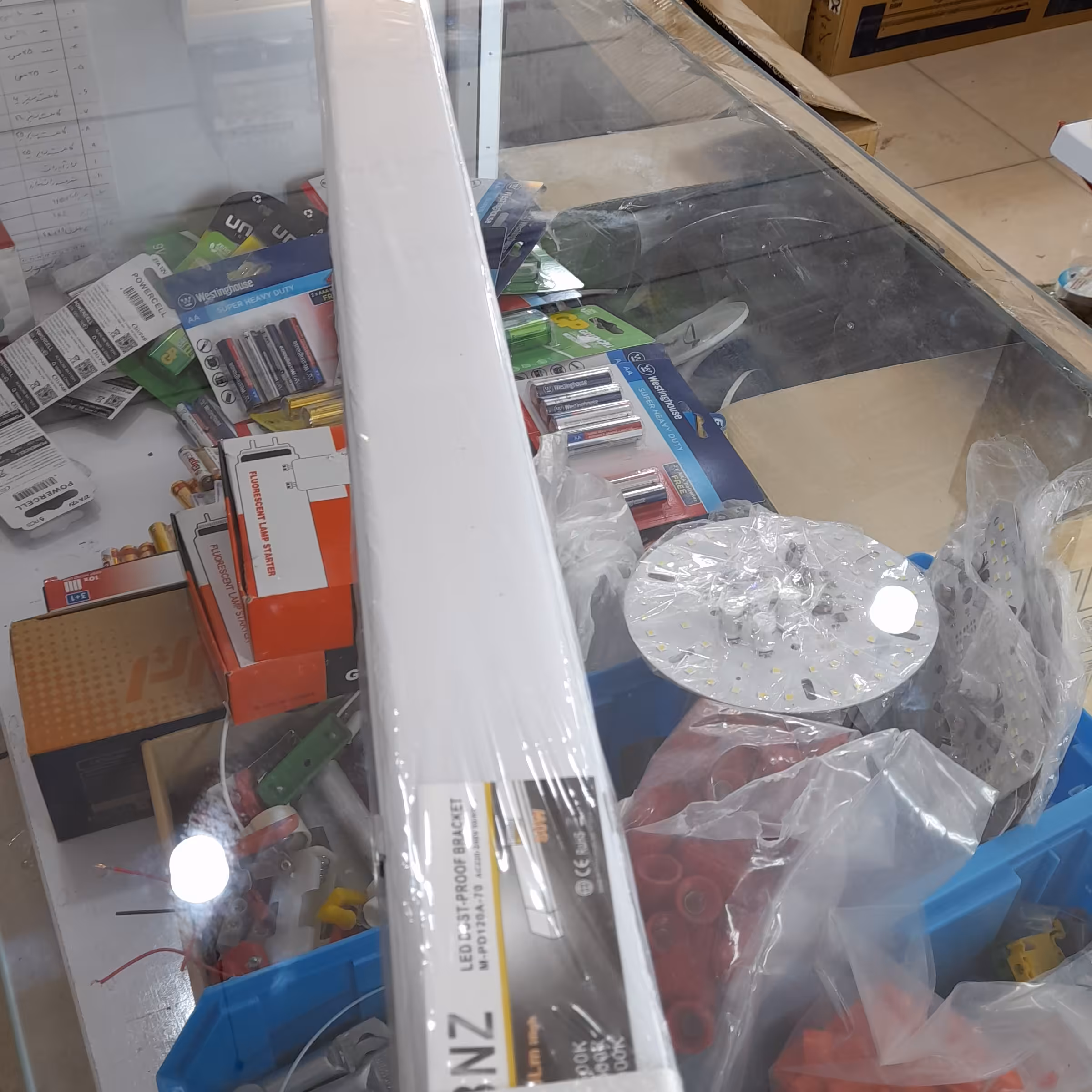 براکت 80 وات 120 سانتی کیفیت عالی سبک برند معروف (300هزارتومان به بالا ارسال رایگان)