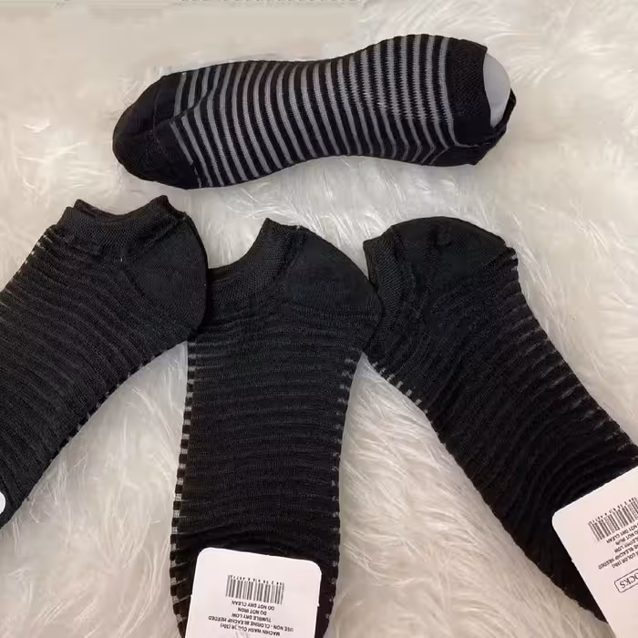 جوراب توری راه راه