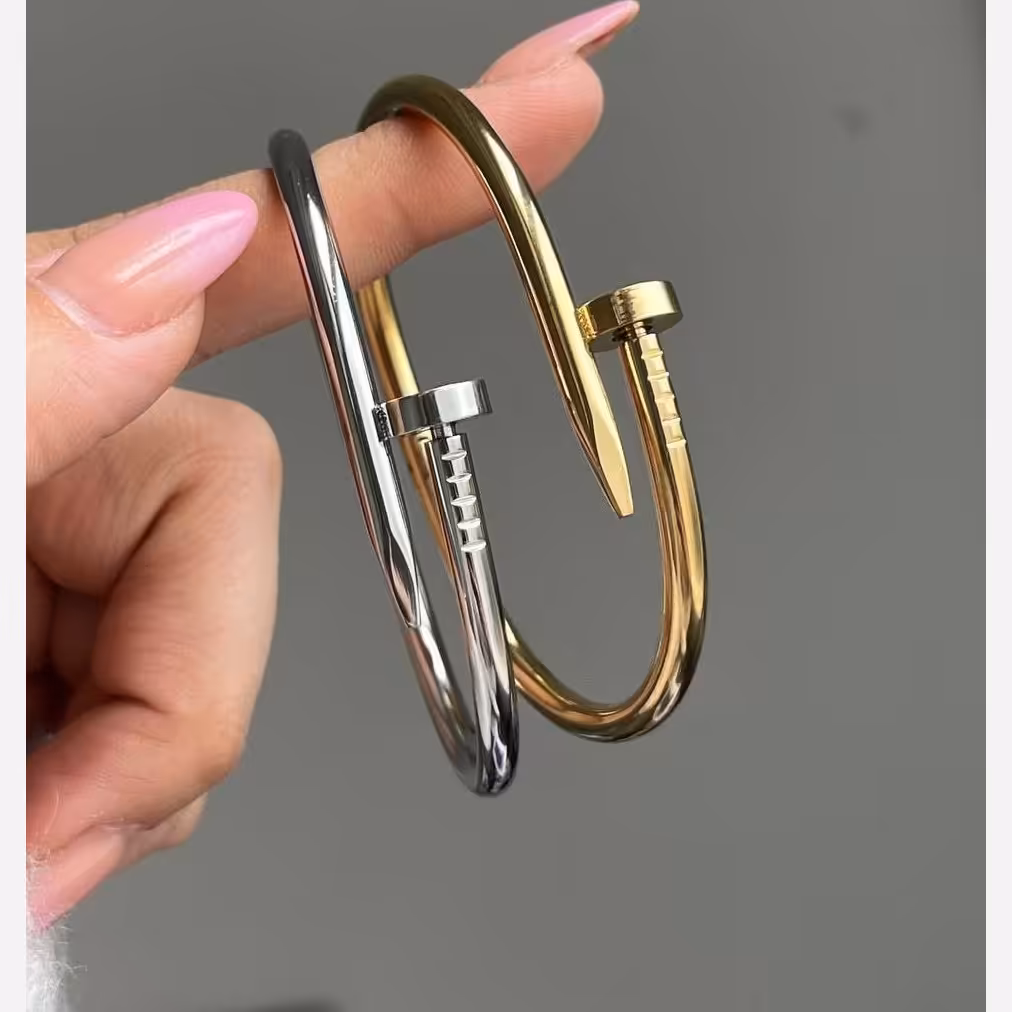 بدلیجات دستبنداستیل میخی بنگل