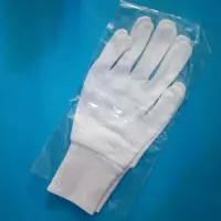 دستکش سفید