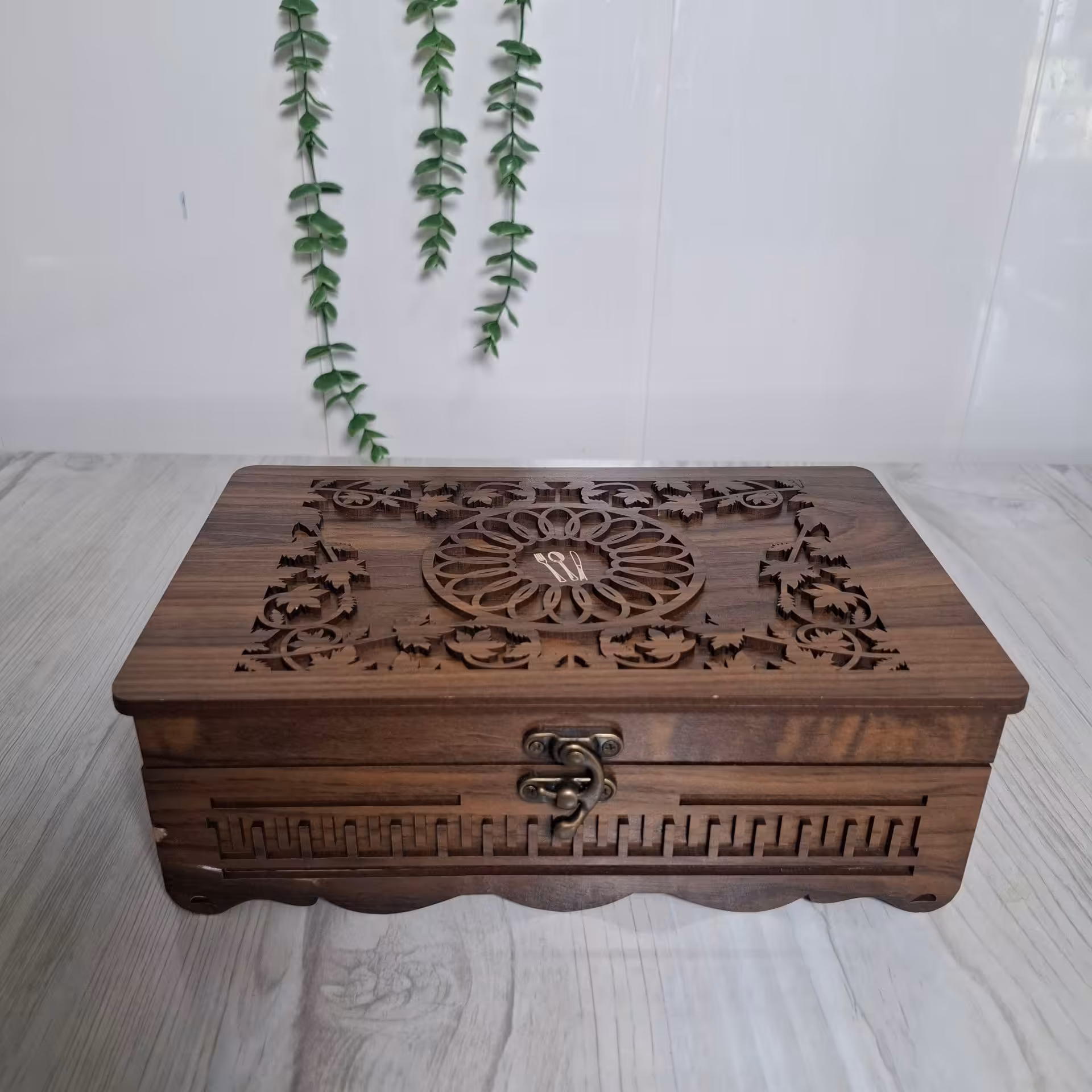 جاکاردی وجا قاشقی