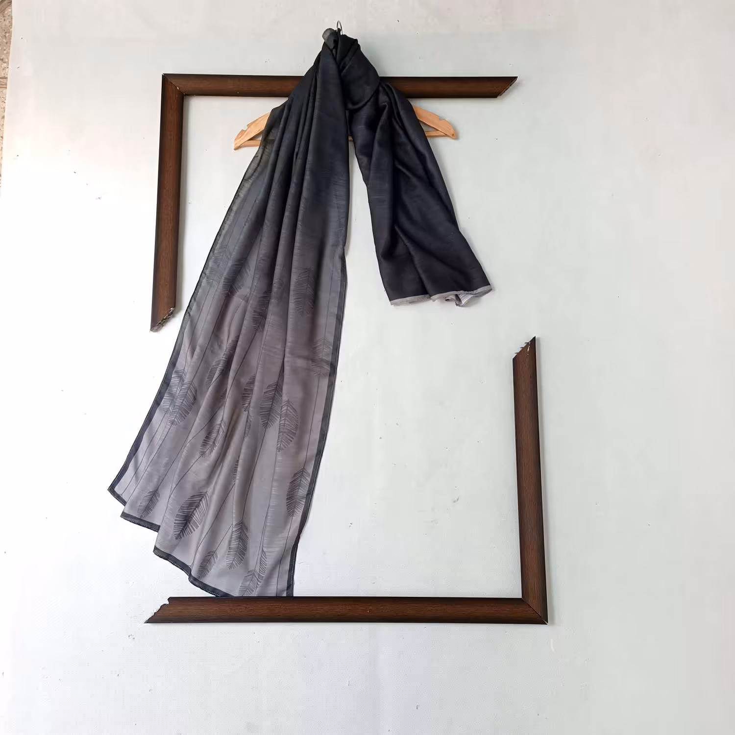 شال نخ اسلپ ساده طرح برگ محو