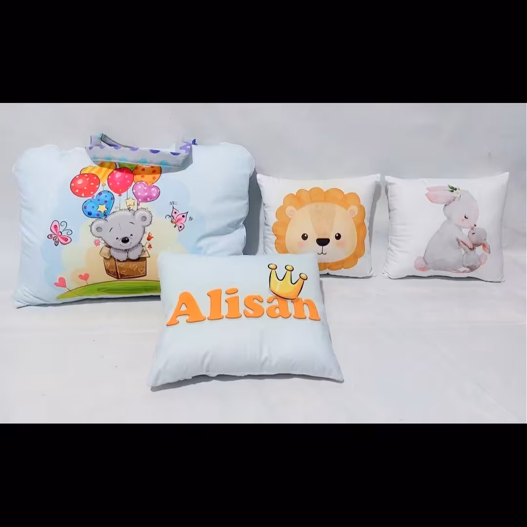 ست مسافرتی شامل تشک دور زیپ و بندی و پتو و بالشت بهمراه سه عدد کوسن چاپی به انتخاب مشتری