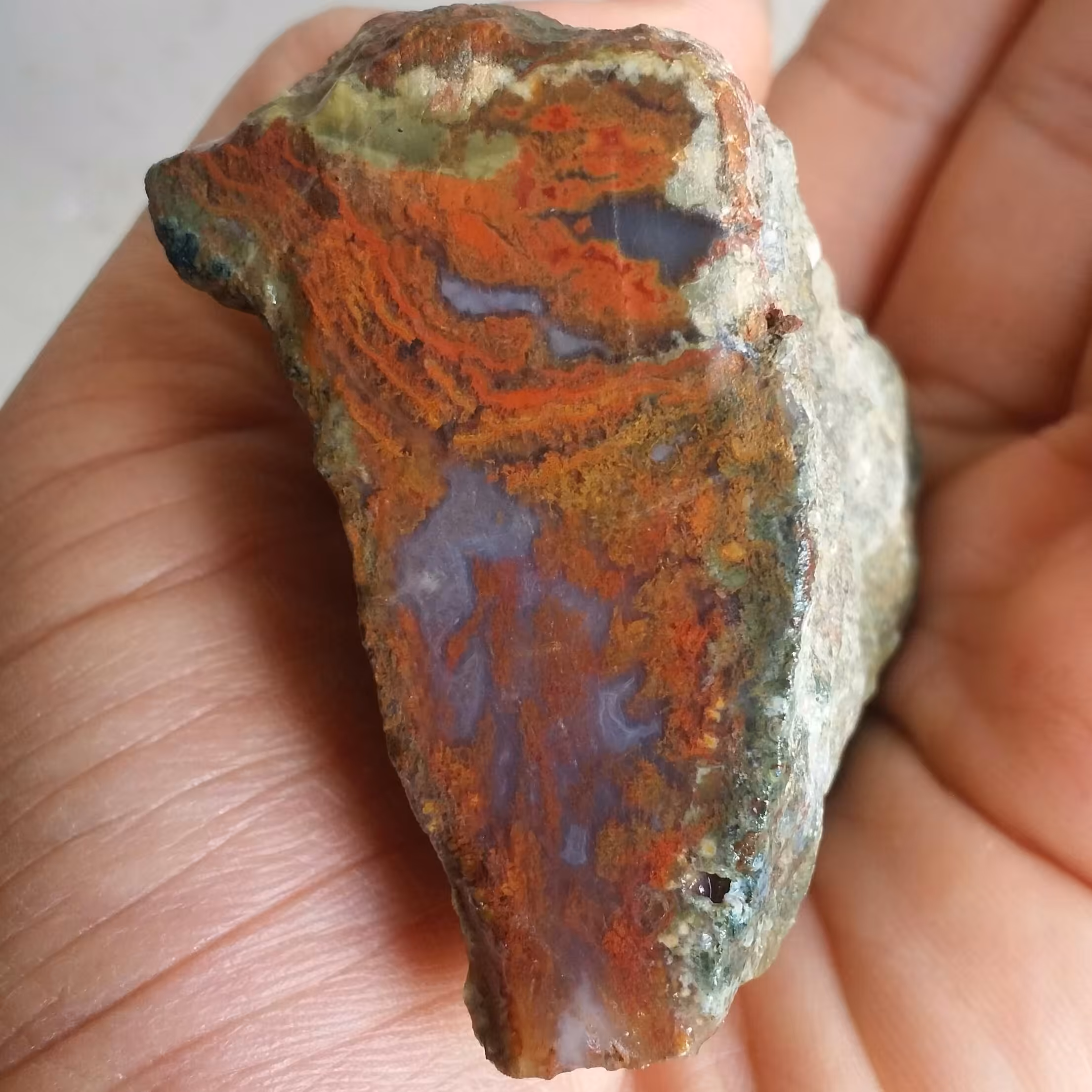 اسلایس سنگ راف عقیق منظره هفت رنگ محششر شاهکار خلقت دیدنیی کاملا طبیعی
با قابلیت ساخت چند نگین و اسلایس مجدد بینظیر