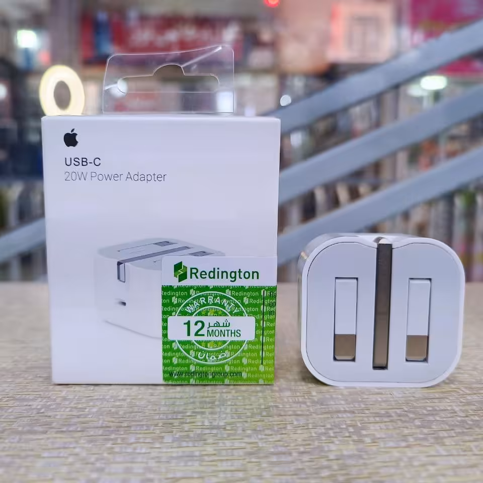 شارژر  کلگی شارژر آیفون 20W  مدل لیبل عرب سه پین UKتوان خروجی 20W واقعی سریال دار