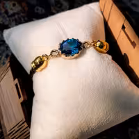 دستبند چرم نگین دار دست ساز