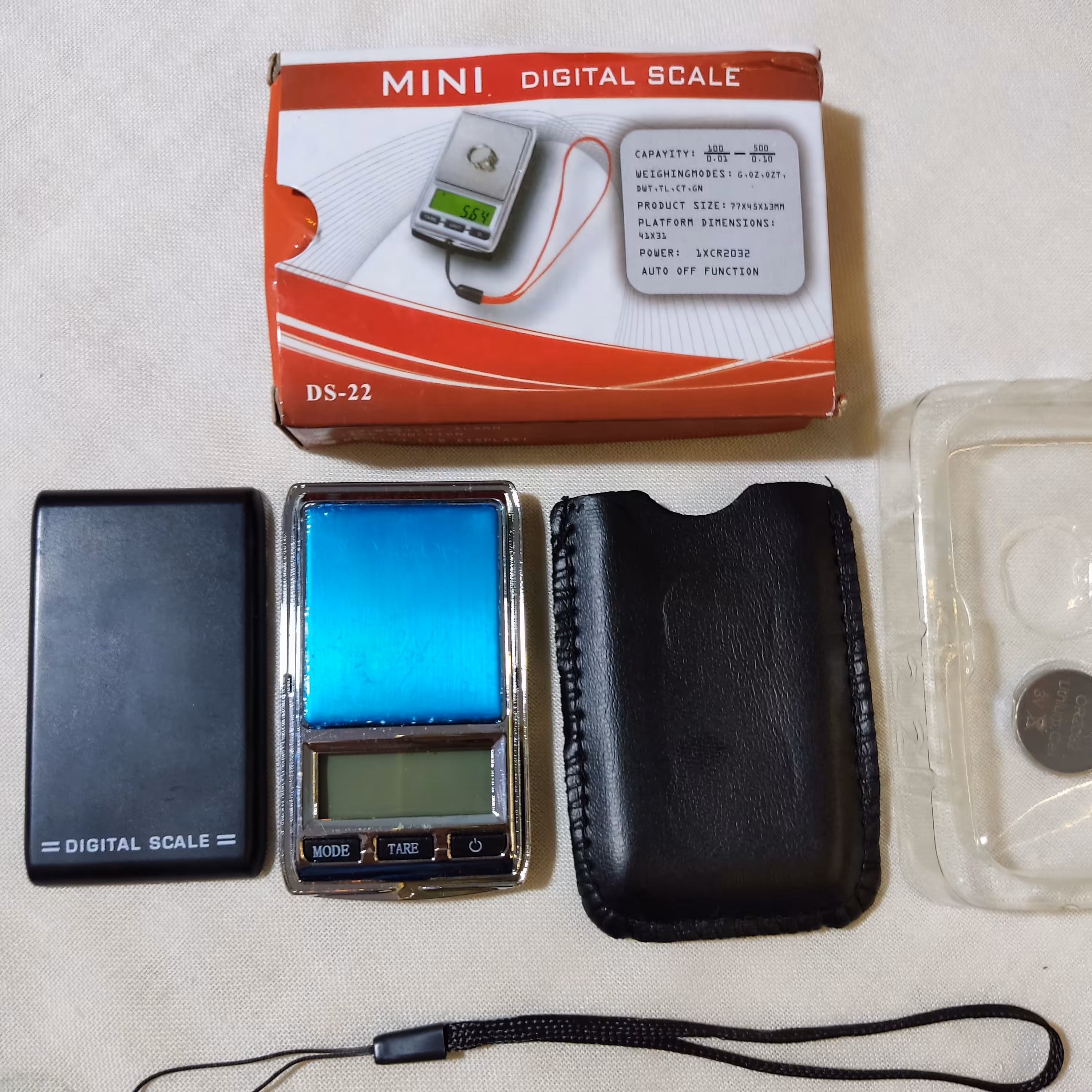 ترازو دیجیتال 200 گرمی جیبی بند دار .